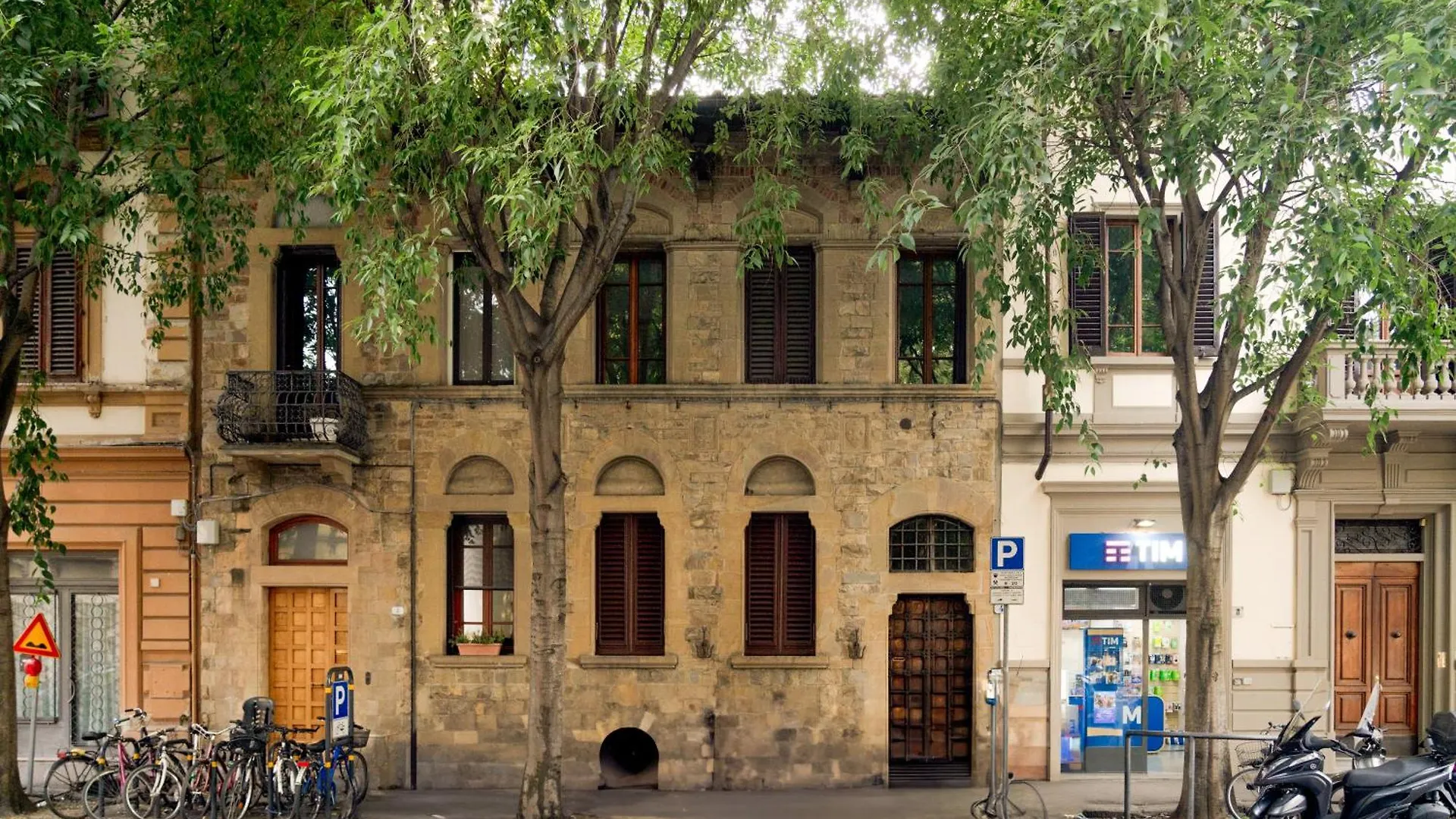 Modern Apartment In Florencja
